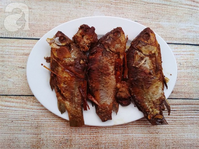 Thực đơn cơm tối đơn giản ngon miệng chỉ 53 nghìn đồng cho gia đình 3 người - Ảnh 2.