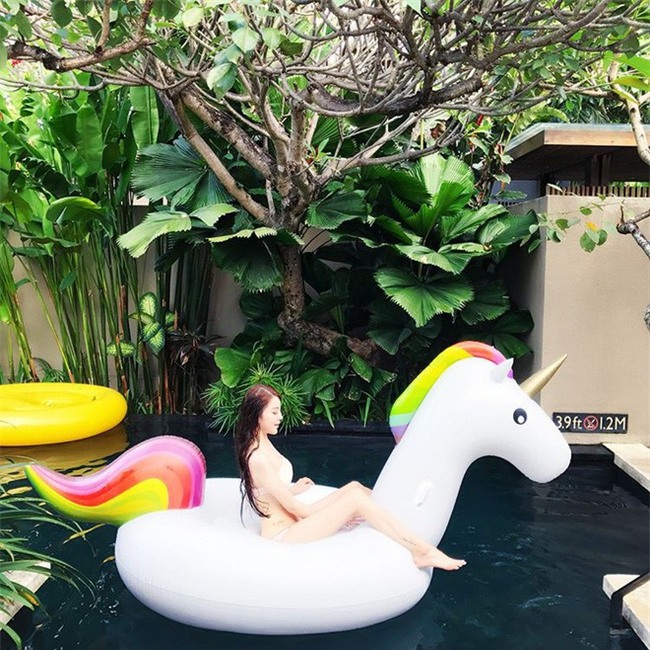 Cuộc sống xa hoa hưởng thụ của tiểu thư thuộc thế hệ siêu giàu thứ hai Trung Quốc - Ảnh 12.