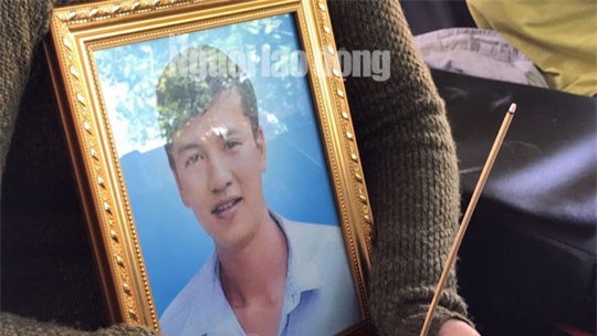 Nao lòng cảnh người nhà nhận thi thể tử tù Nguyễn Hải Dương-2