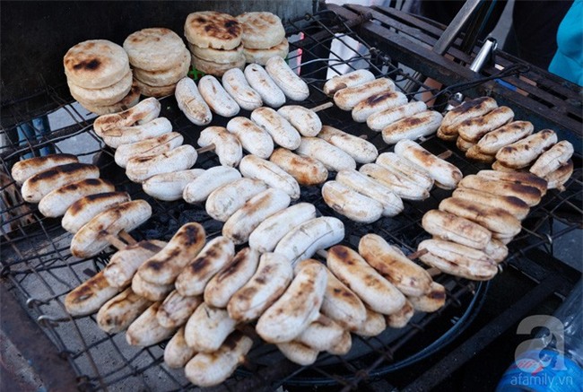 Những món ăn đường phố chỉ nhìn thôi đã ứa nước miếng thèm thuồng của Campuchia - Ảnh 10.