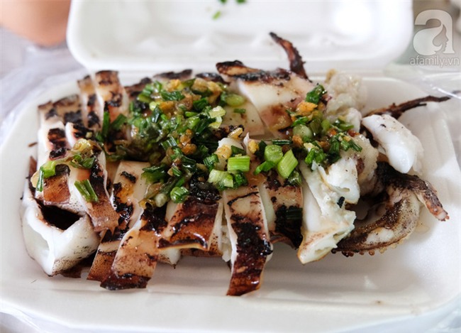 Những món ăn đường phố chỉ nhìn thôi đã ứa nước miếng thèm thuồng của Campuchia - Ảnh 6.