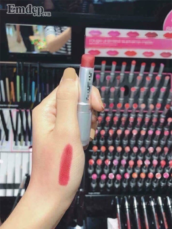 Những kiểu khách hàng “củ chuối” nhất quả đất, bất cứ shop hàng xách tay nào cũng kinh hãi