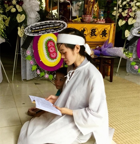 nguyễn hoàng, diễn viên nguyễn hoàng qua đời, sao việt đến viếng nguyễn hoàng