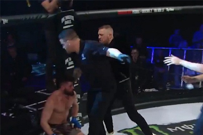 McGregor vui ve ben gia dinh truoc tin don nghi thi dau 6 thang hinh anh 7