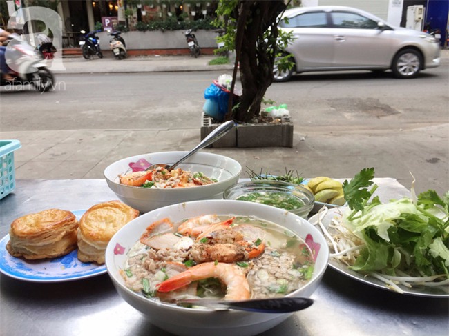 Tiệm hủ tiếu 70 tuổi mà vẫn Thanh Xuân, thôi miên người Sài Gòn bằng hương vị bí truyền - Ảnh 12.