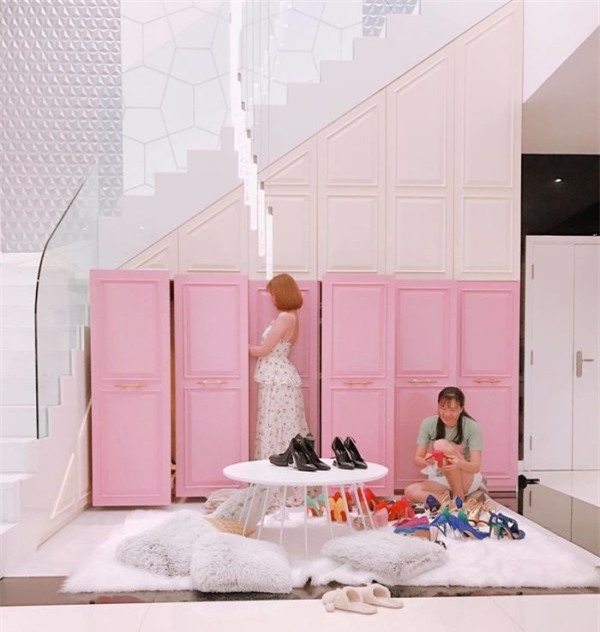 he lo tu giay khung trong biet thu trieu do cua "nu hoang noi y" ngoc trinh - 5