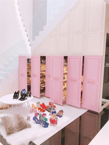 he lo tu giay khung trong biet thu trieu do cua "nu hoang noi y" ngoc trinh - 6