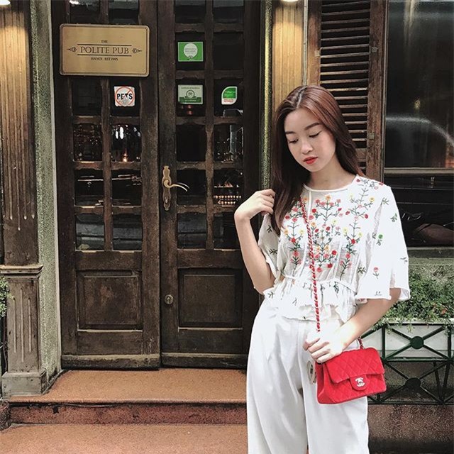 Đỗ Mỹ Linh - Nàng Hoa hậu Nhân Ái luôn ghi điểm trong mắt mọi người với phong cách thời trang giản dị - Ảnh 13.