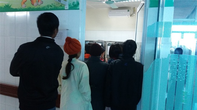 Vụ 4 trẻ sơ sinh tử vong tại BV Sản nhi Bắc Ninh: Vợ chồng cưới nhau 10 năm mới có con, nào ngờ-6