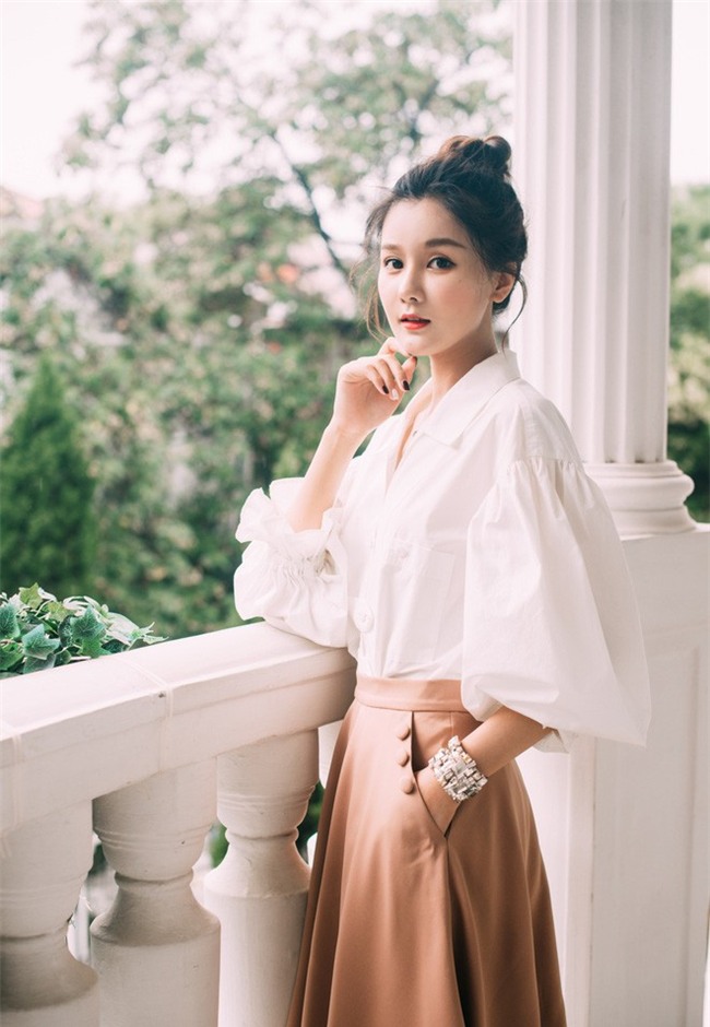 Lỡ tay tắt nhầm hiệu ứng làm đẹp khi livestream, hot girl Trung Quốc lộ nhan sắc thật - Ảnh 5.