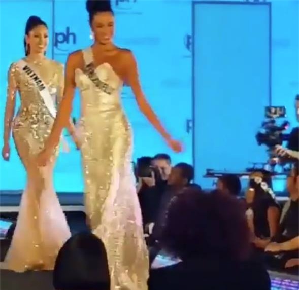 KHÓ TIN: Nguyễn Thị Loan thi bán kết Miss Universe 2017 trên sân khấu chuồng gà-6