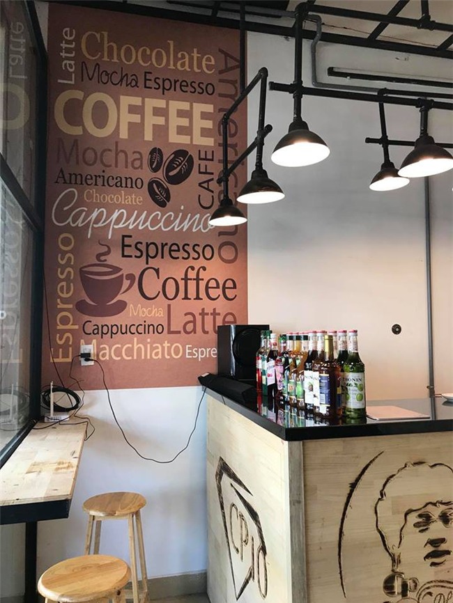 Cận cảnh quán cafe mới khai trương của Công Phượng - Ảnh 3.