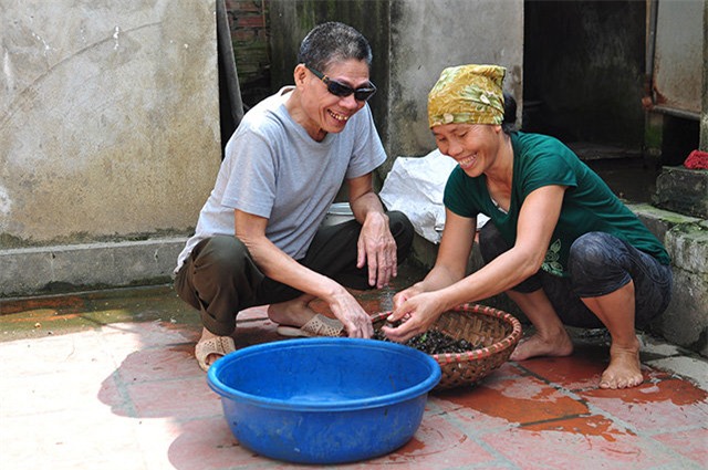 cau chuyen ve “tinh chi, duyen em” cam dong cua nguoi thuong binh mu loa - 3