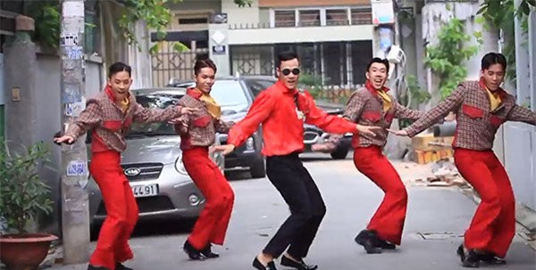 Những lễ đính hôn phá cách của các cặp thánh lầy khuấy đảo mùa cưới 2017 - Ảnh 9.