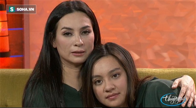 Con gái ruột của Phi Nhung: Nhớ mẹ quá, tôi ôm áo quần của mẹ quấn quanh người vì ở đó có mùi mẹ  - Ảnh 4.