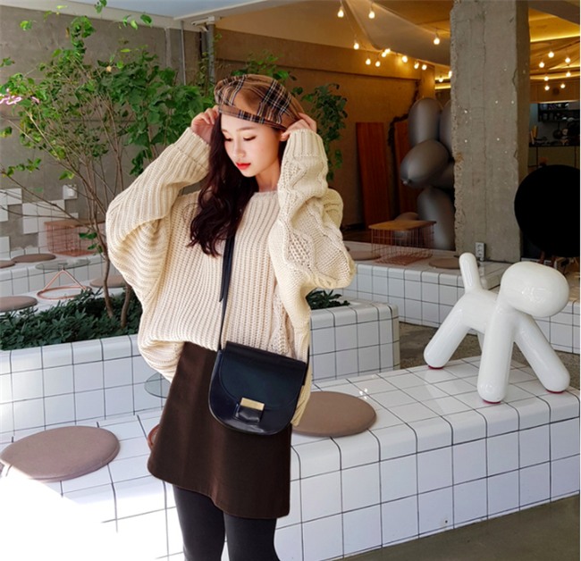 Lên đồ ấm áp cho ngày trời lạnh tăng cường với 4 kiểu chân váy chuyên dụng của mùa đông - Ảnh 17.