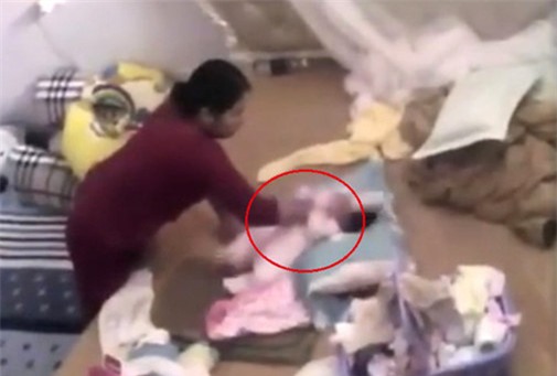 Người giúp việc hành hạ bé gái một tháng tuổi có thể bị phạt 3 năm tù