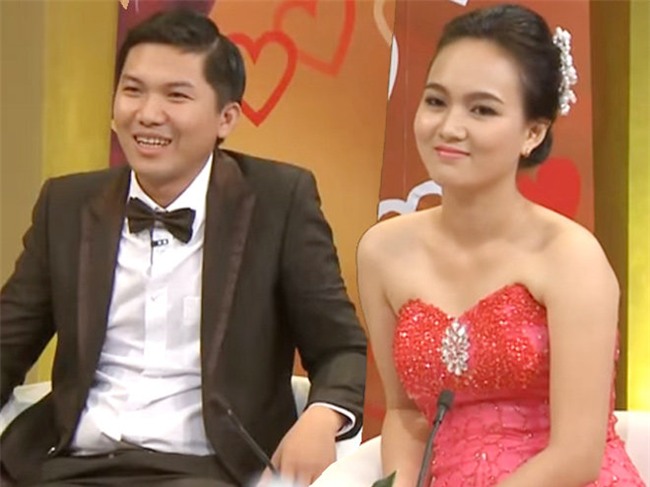 co vo xinh nhu hoa hau chia se ve dem tan hon "cuoi ra nuoc mat" - 1