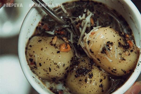 ganh banh troi tau nong hoi dong khach, du ha noi lanh lam van chap nhan dung de thuong thuc - 2