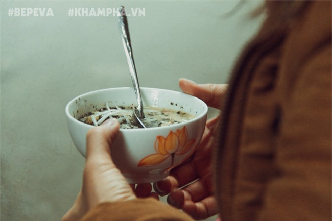 ganh banh troi tau nong hoi dong khach, du ha noi lanh lam van chap nhan dung de thuong thuc - 6