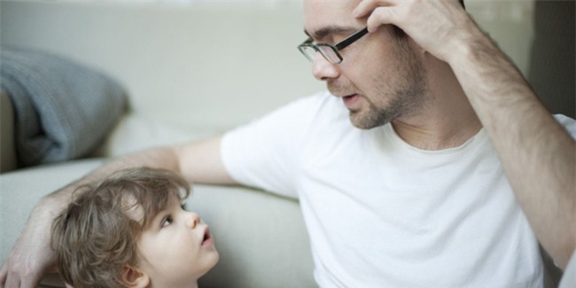 5 chiêu lạ đời có tác dụng làm dịu cơn tức giận, khóc lóc của trẻ chỉ trong vài giây - Ảnh 2.