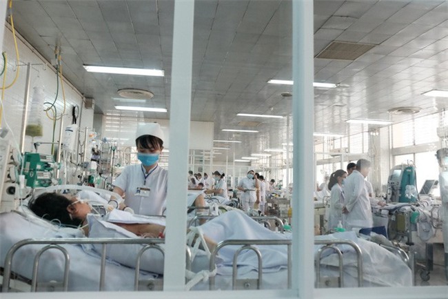 Đau bụng dữ dội, sản phụ 23 tuổi mất hai con song sinh, băng huyết nguy kịch - Ảnh 6.