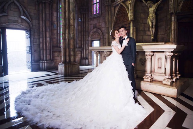 Ảnh cưới lãng mạn của mỹ nhân chuyển giới Lâm Khánh Chi và bạn trai kém 8 tuổi - Ảnh 3.