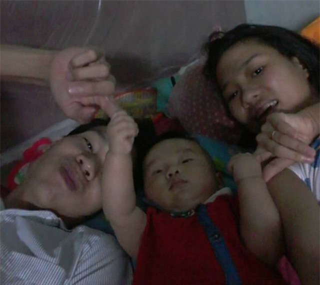 chuyen tinh cam dong cua co gai liet hai chan van quyet tam sinh con voi thay giao tre - 4