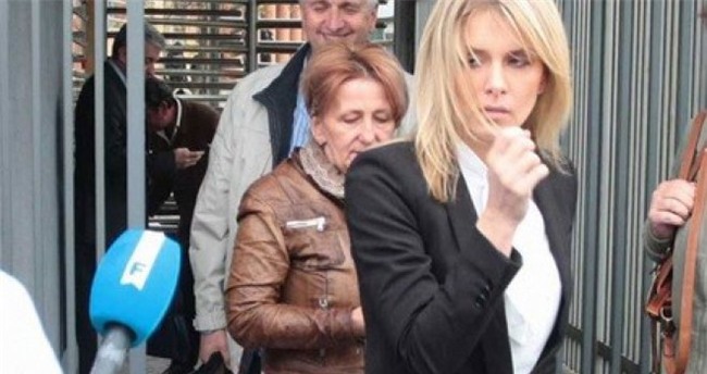 chan dung nang hoa hau “mau lanh” nhat the gioi - 2