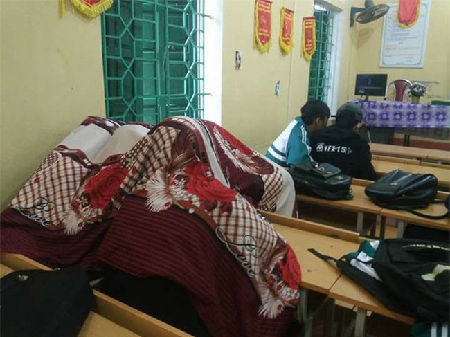 Chỉ có cái lạnh tái tê ngày 14 độ mới sinh ra được những cách chống rét bá đạo thế này - Ảnh 10.