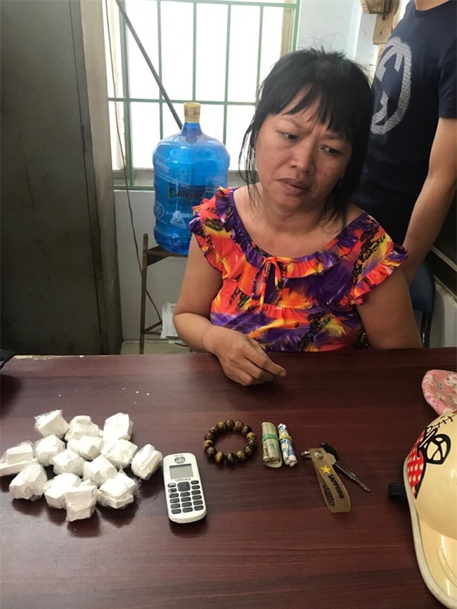 Nữ quái dụng kế mang thai để buôn ma túy - Ảnh 1.