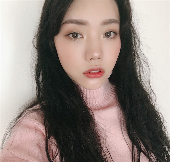 Môi khô nứt nẻ thế nào đi nữa, cứ theo liệu trình chăm sóc này thì chỉ có bóng mướt trở lên  - Ảnh 3.