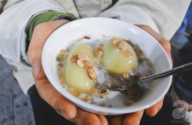 8 món ăn vặt nóng hôi hổi giúp bạn chống chọi với đợt rét đậm đầu tiên của mùa đông - Ảnh 11.