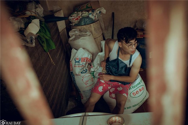 chi em day song voi bo anh: "la dan ong da kho, lay nham vo con kho hon" - 10