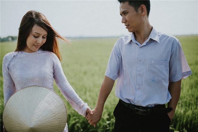 anh cuoi cua cap doi hue “nhai” mv "dung hoi em" cua my tam voi cai ket cuc bat ngo - 7