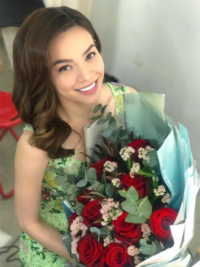 Từ khi yêu, nhan sắc Hà Hồ ngày càng thay đổi vì hạnh phúc viên mãn - Ảnh 9.