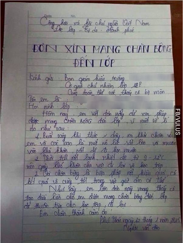 Miền Bắc trở lạnh, học sinh thi nhau vác chăn đi học cho bằng bạn bằng bè