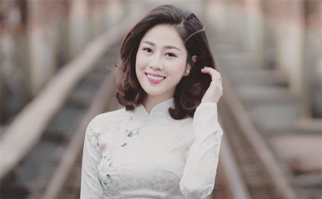 Cô gái giấu mặt hát ca khúc trong phim truyền hình 