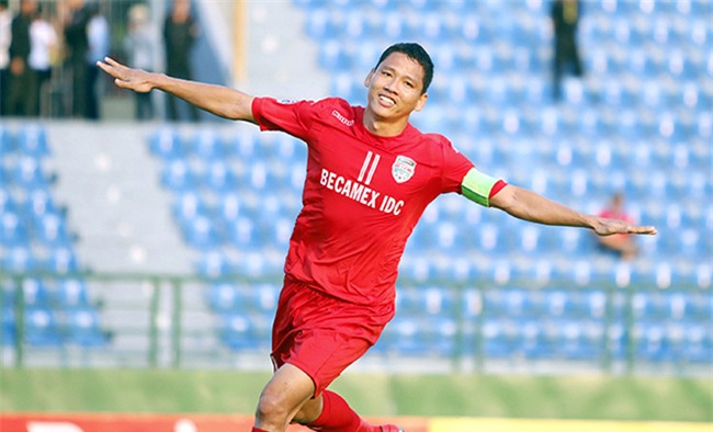 V-League,CLB Hà Nội,Quảng Nam,Văn Quyết