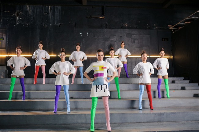 Cứ nghĩ Hà Hồ là phải diện hàng hiệu tiền tấn, nhưng ở MV mới nhất lại không hề - Ảnh 1.