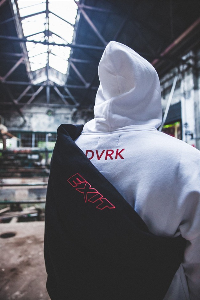 Cứ nghĩ Hà Hồ là phải diện hàng hiệu tiền tấn, nhưng ở MV mới nhất lại không hề - Ảnh 11.