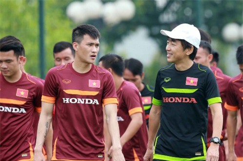 Không phải lương cao hay bom tấn, HLV Miura cần nhất điều này từ Công Vinh - Ảnh 2.