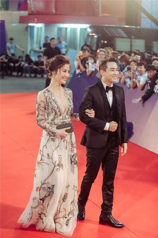 diem my deo trang suc 800 trieu sang chanh dung chuan helen trong "co ba sai gon" - 1