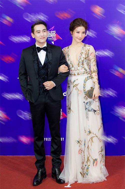 diem my deo trang suc 800 trieu sang chanh dung chuan helen trong "co ba sai gon" - 3