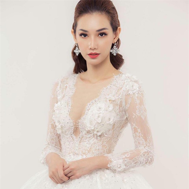 MC Quỳnh Chi thẳng thắn đáp trả khi bị nói: Ly dị nhưng suốt ngày làm đẹp, váy áo-1