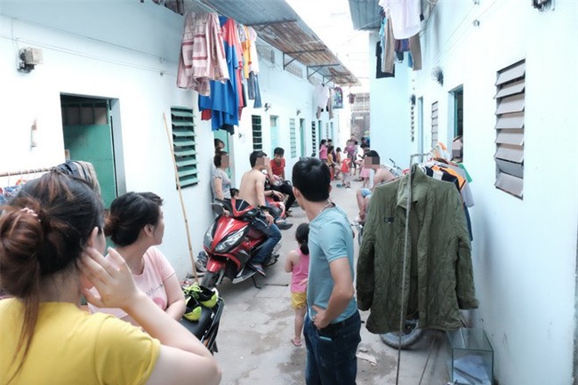 Phụ huynh trẻ bị bảo mẫu bạo hành dã man ở Sài Gòn: “Nhiều lần tôi đề nghị xem camera nhưng cô đều từ chối - Ảnh 3.