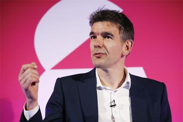 Nhiều công ty lớn đồng loạt dừng quảng cáo trên YouTube