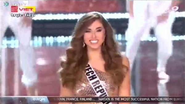 Màn chào sân tưng bừng của nhóm thí sinh châu Âu-4