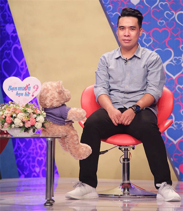 bmhh: co gai di lai bang xe buyt, doi sau nay di xe hoi khien chang trai