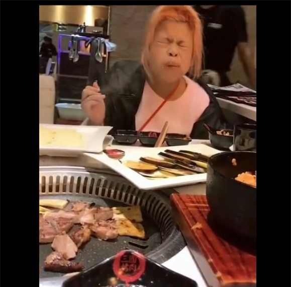 Tưởng đâu tán được hot girl trên mạng, chàng trai hú hồn khi gặp người thương ngoài đời - Ảnh 3.